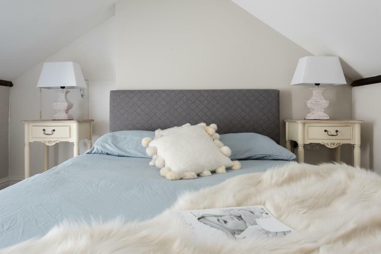 The Navy Court - Scandinavian Inspired 4Bdr Home Oxford Dış mekan fotoğraf