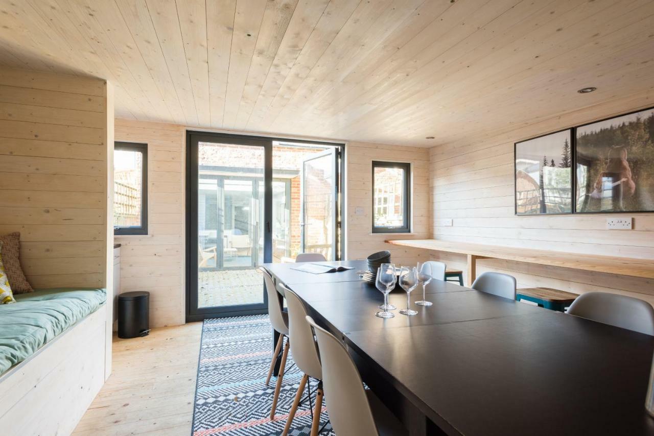 The Navy Court - Scandinavian Inspired 4Bdr Home Oxford Dış mekan fotoğraf
